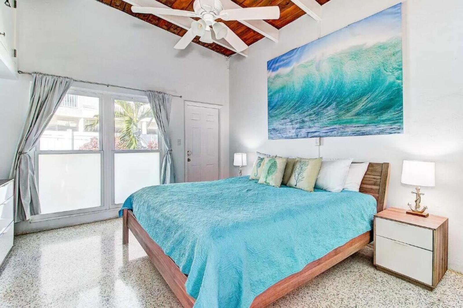 Beachfront Getaway In Siesta Key Kültér fotó