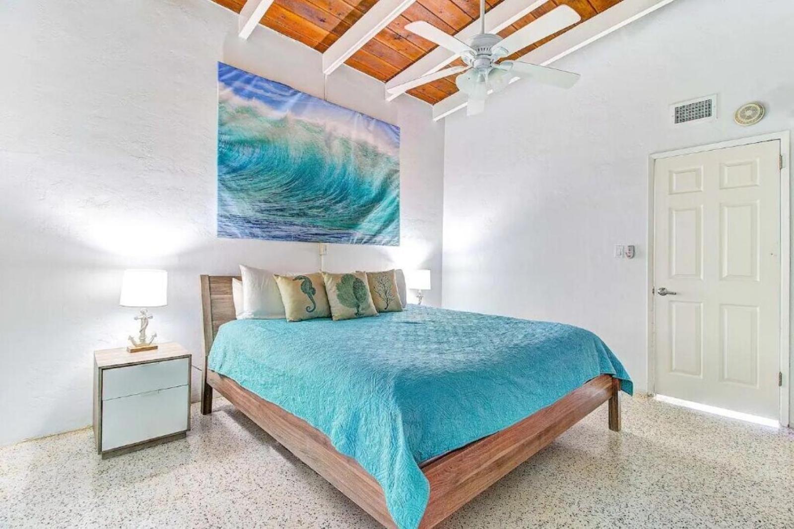 Beachfront Getaway In Siesta Key Kültér fotó