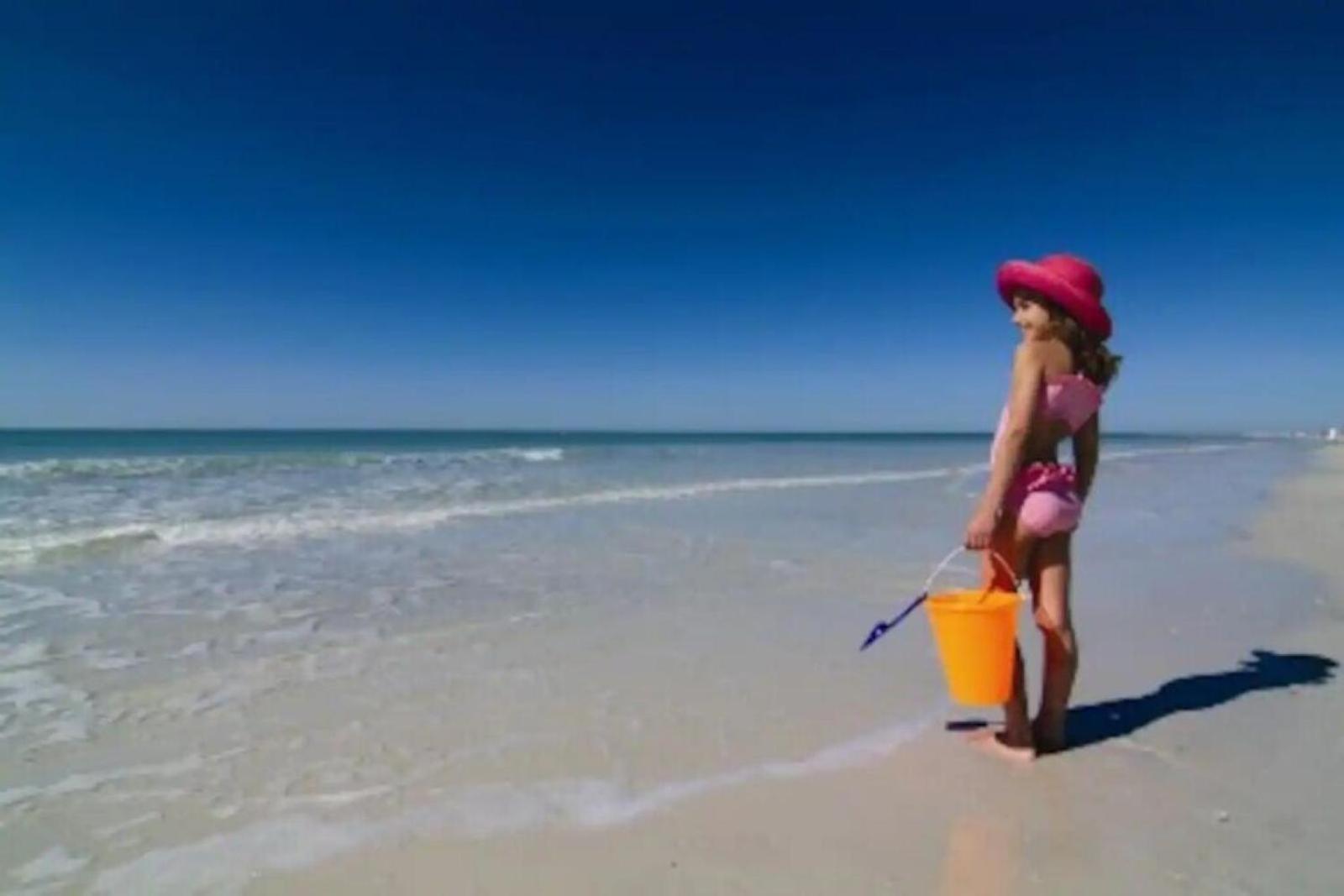 Beachfront Getaway In Siesta Key Kültér fotó